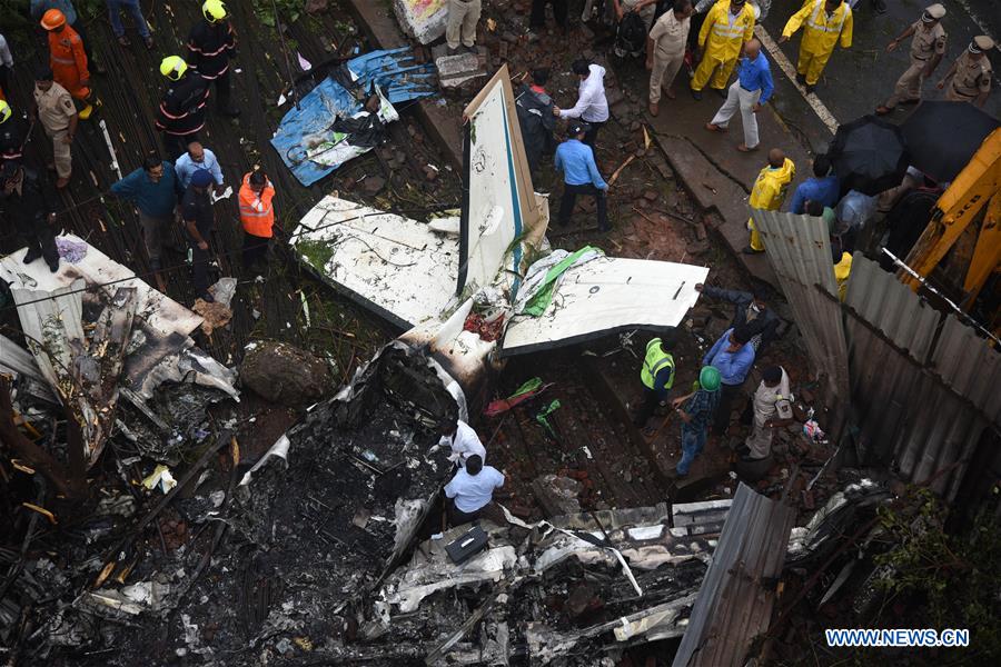 INDIA-MUMBAI-PLANE-CRASH