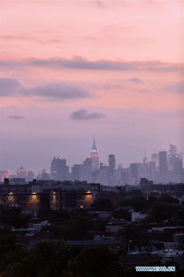 U.S.-NEW YORK-DAILY LIFE-MANHATTAN SKYLINE