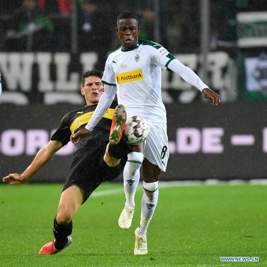 (SP)GERMANY-MOENCHENGLADBACH-SOCCER-BUNDESLIGA-MOENCHENGLADBACH VS STUTTGART