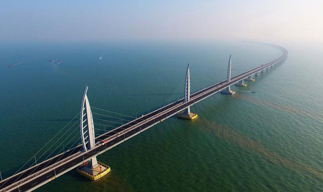 Major work of world's longest sea bridge completed