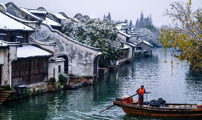 Snow scenery in Wuzhen, east China's Zhejiang