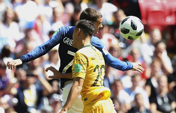 World Cup: France beats Australia 2-1