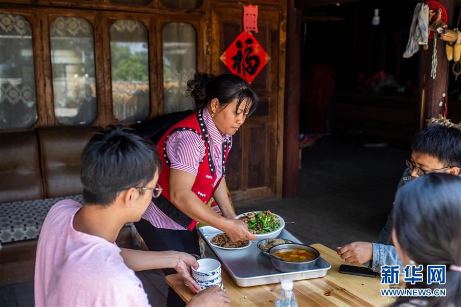 （新华全媒头条·决战决胜脱贫攻坚·督战未摘帽贫困县·图文互动）（10）脱贫的歌声——云南直过民族和人口较少民族共入新时代